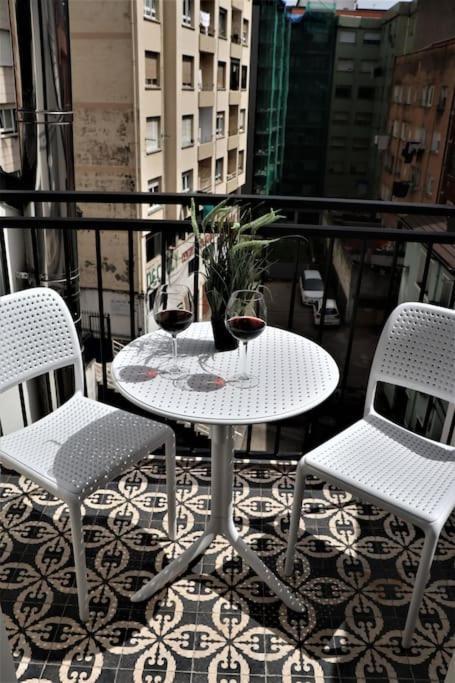 Alojamientos Turisticos Con Terraza En Santander Lapera Exterior photo